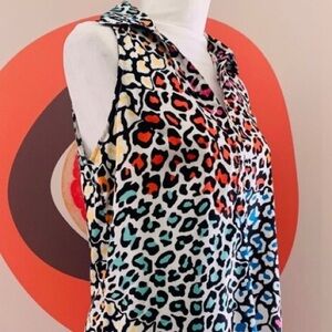 Finley Sleeveless blouse